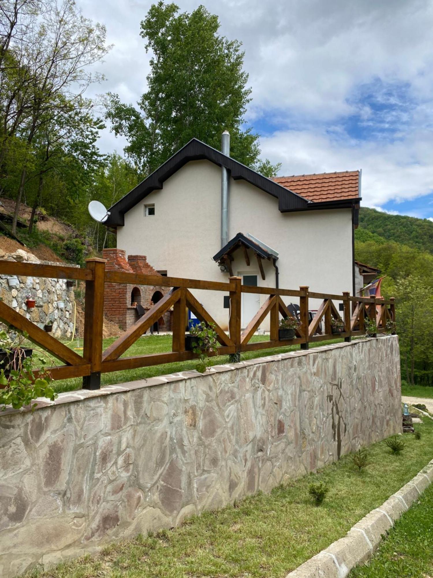 Kuca Za Odmor ,,Balkan” Crni Vrh Екстериор снимка
